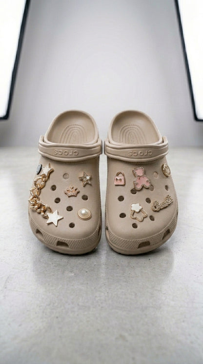 ✨ Crocs Charm Feminino Premium ✨  Transforme cada passo em estilo e personalidade! 💖